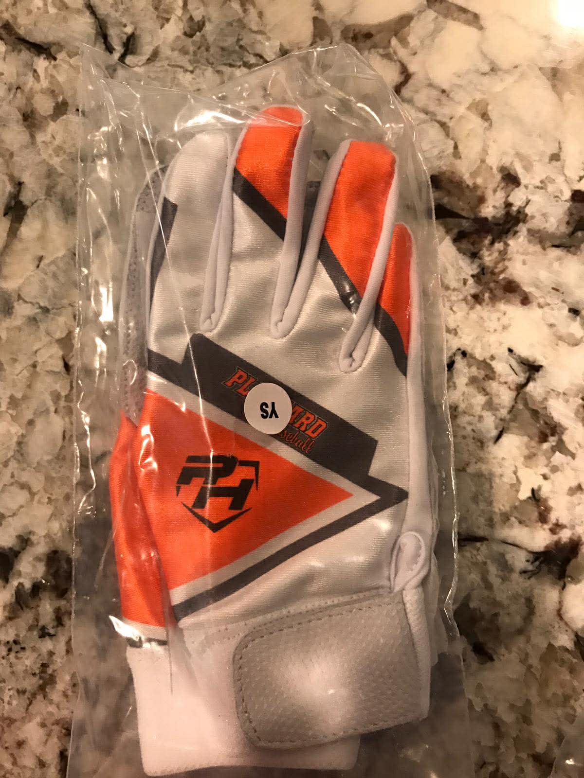 Custom design batting gloves